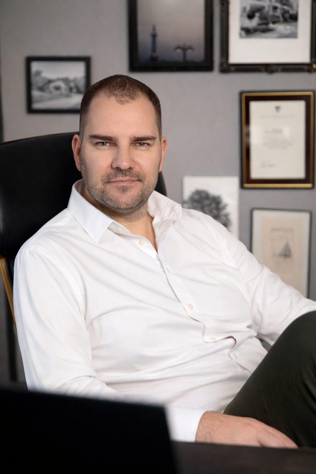 Dr. Vankó Norbert ügyvéd - jogi szerződés